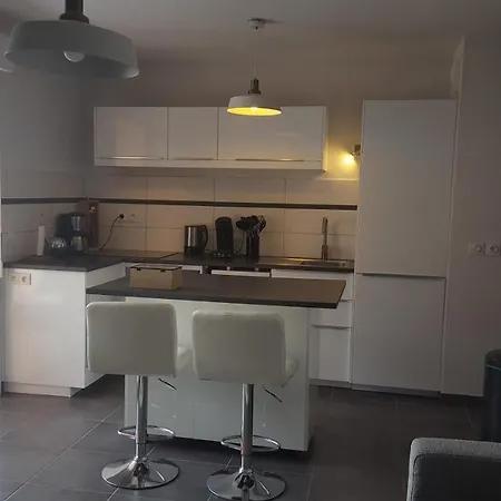 Apartment Terra Cais, Spacious 64m2, 2 Bedroom With Pool Frejus