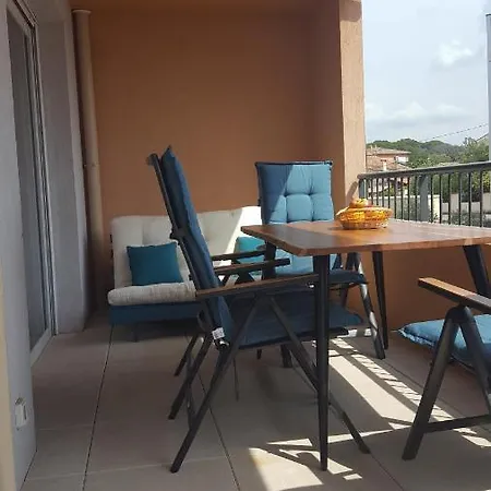 Terra Cais, Spacious 64m2, 2 Bedroom With Pool