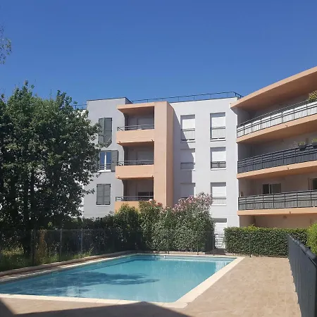Apartment Terra Cais, Spacious 64m2, 2 Bedroom With Pool Frejus